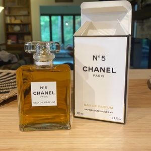 Chanel perfume